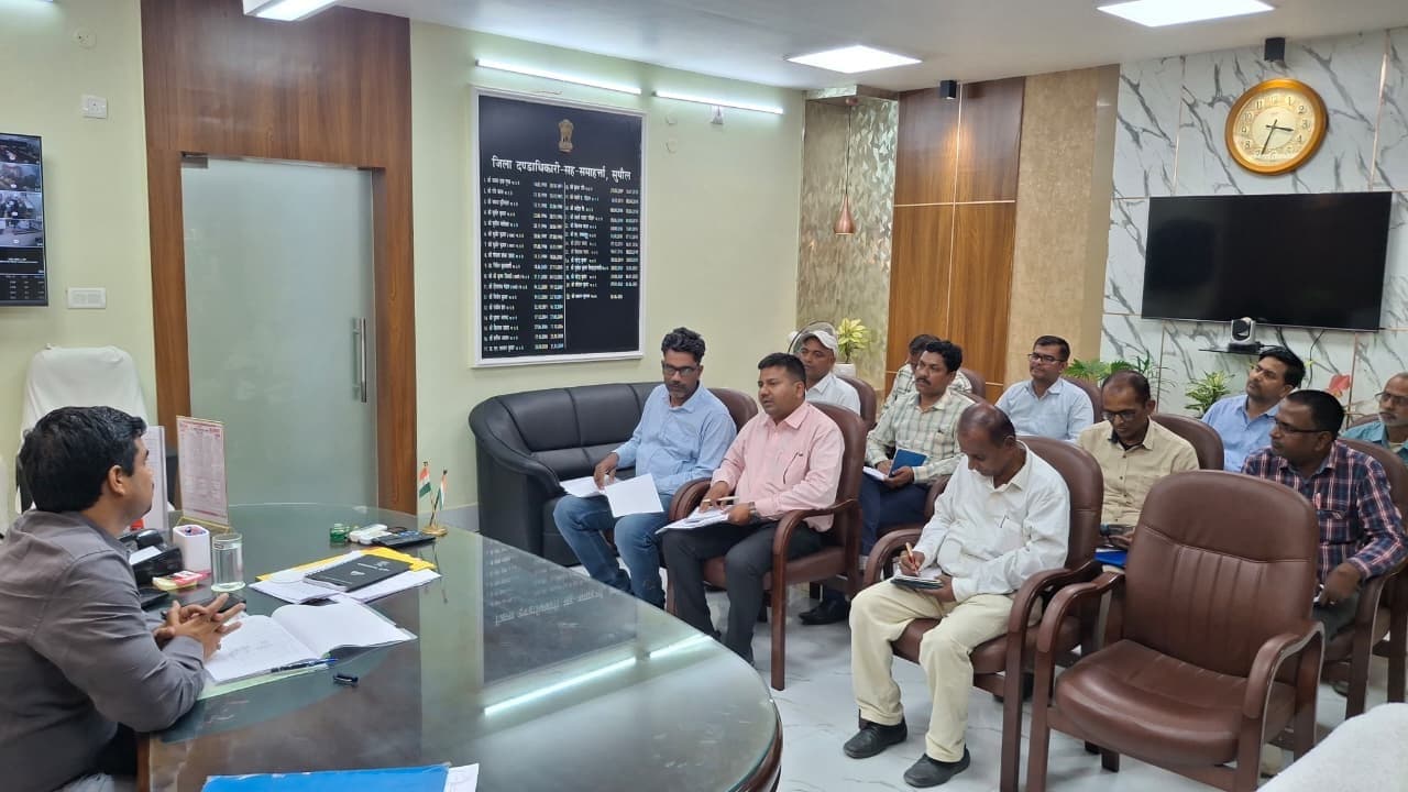 मनरेगा कार्यों में तेजी लाने का निर्देश, जॉब कार्डधारियों का ई-केवाईसी शत-प्रतिशत पूरा करने पर जोर