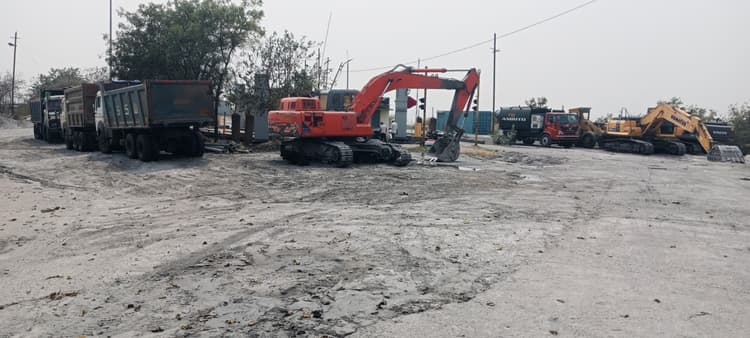 Bokaro News : बोकारो थर्मल में छाई का उठाव एक सप्ताह से ठप