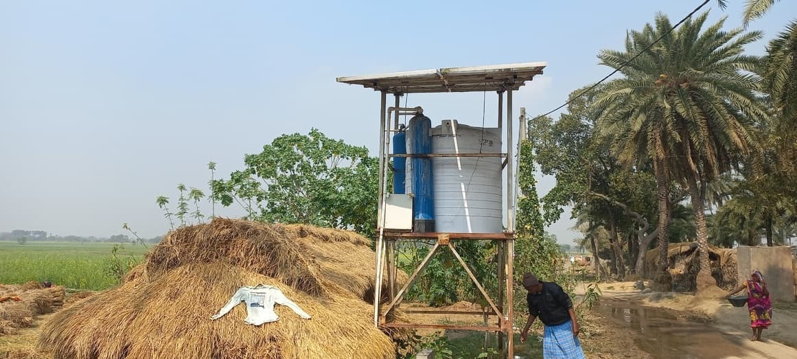 मेहरमा के डोय पंचायत में पेयजल संकट, सोलर जलमीनार खराब होने से ग्रामीण परेशान