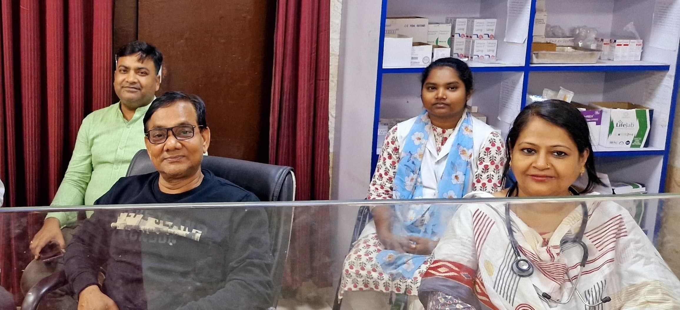 Bokaro News : इयरबड्स के लगातार उपयोग से बहरेपन का खतरा : सिविल सर्जन