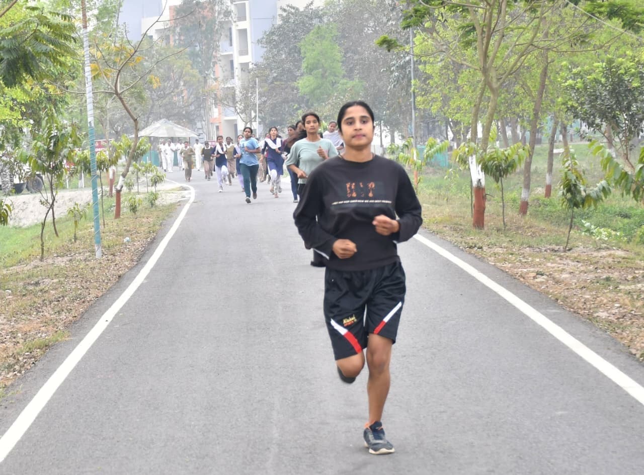 अंतरराष्ट्रीय महिला दिवस के पूर्व संध्या दौड़ का आयोजन, नारी सशक्तिकरण का दिया संदेश