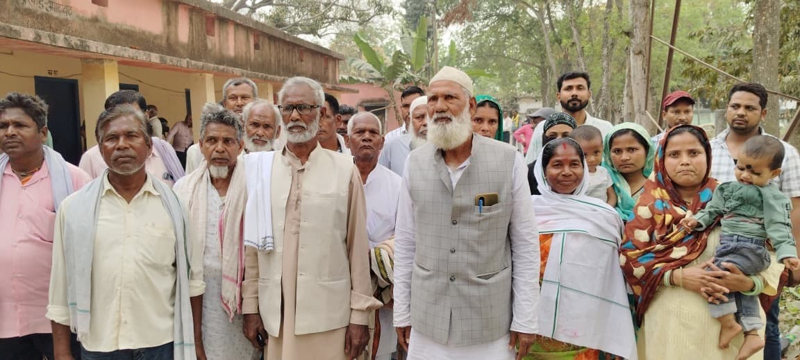 पैक्स अध्यक्ष को चार व सदस्य के लिए 13 ने किया नामांकन