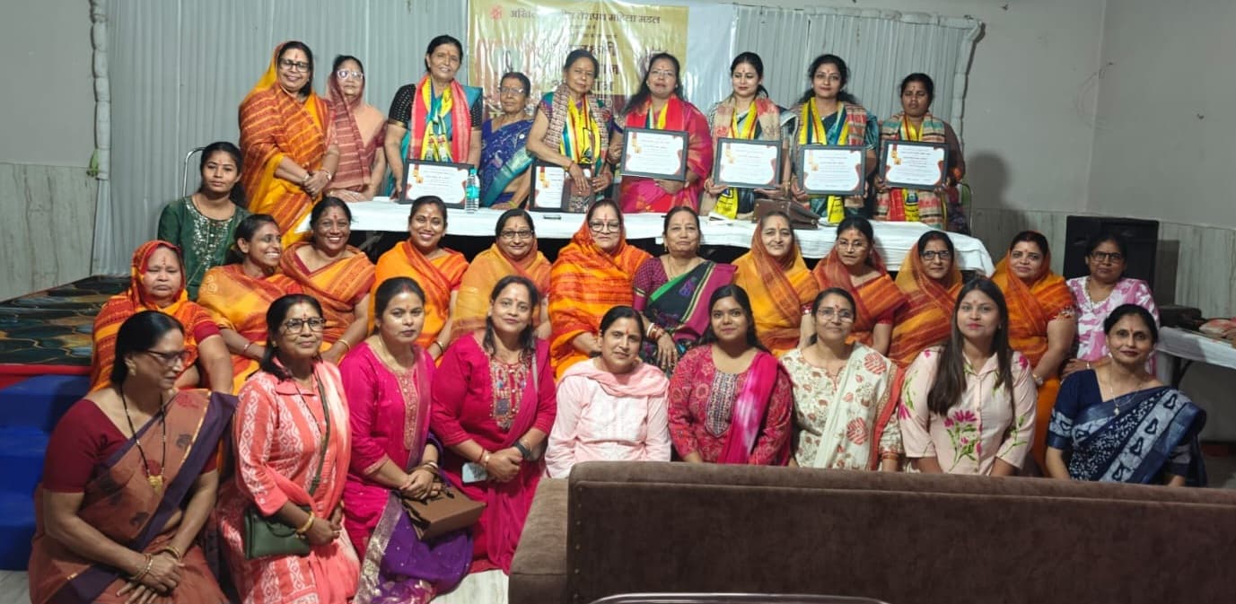 समाज सेवा में अग्रणी महिलाओं को प्रेरणा सम्मान से किया गया सम्मानित