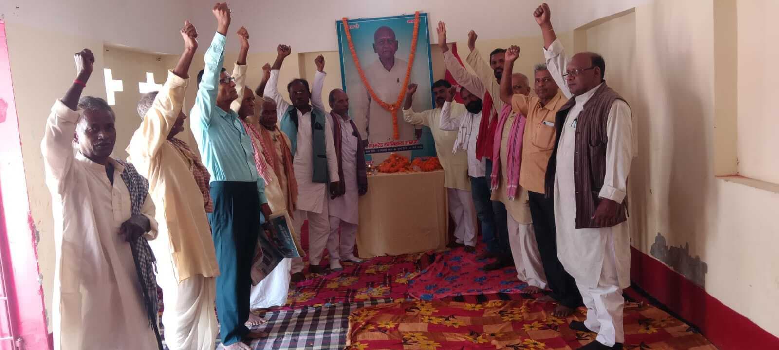 रामविलास आजाद की पुण्यतिथि पर प्रतिमा अनावरण का लिया निर्णय