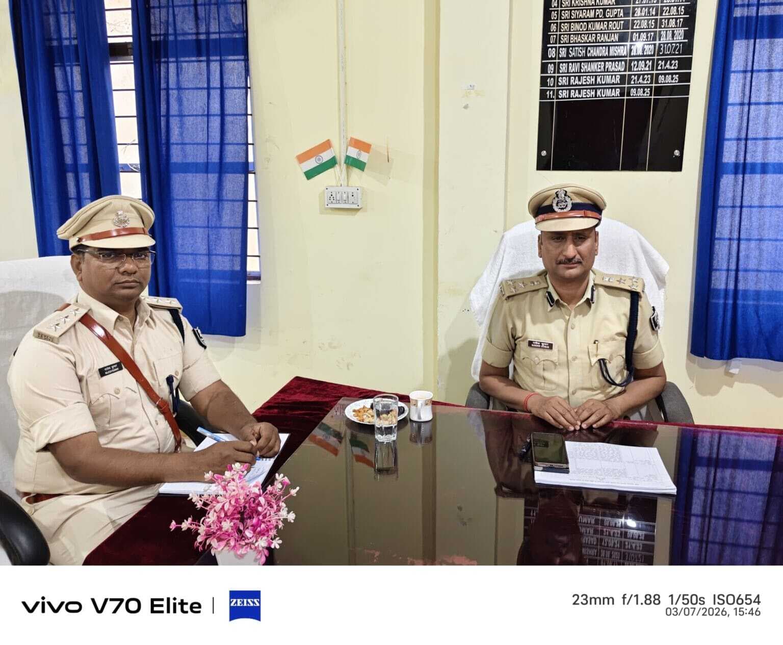 लंबे समय से फरार आरोपितों को करें गिरफ्तार, कांडों  के निष्पादन में लाएं तेजी : डीआइजी