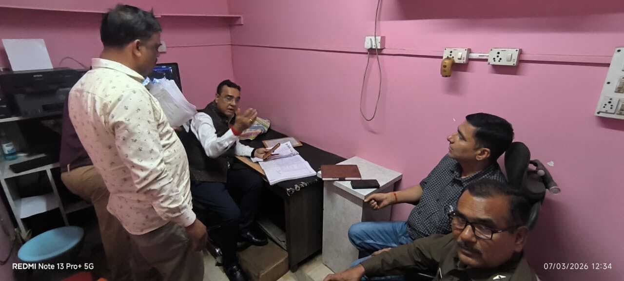 स्वास्थ्य विभाग की टीम ने की पैथोलॉजी व अल्ट्रासाउंड केंद्रों की जांच