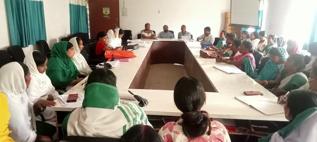 राष्ट्रीय कुष्ठ उन्मूलन अभियान में सहिया को दिया गया प्रशिक्षण