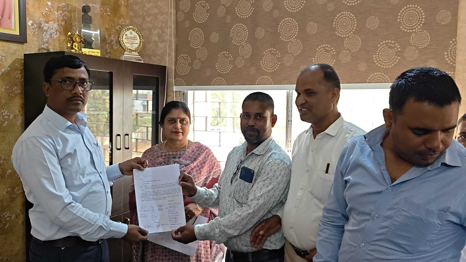 Giridih News :कल से तीन दिनों की सांकेतिक हड़ताल पर रहेंगे मनरेगा कर्मी