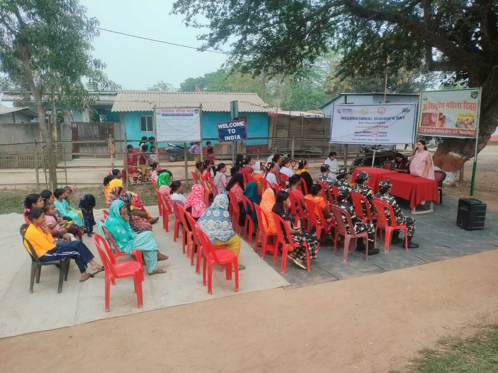 सरहद पर गूंजा महिला सशक्तिकरण का नारा, भारत-नेपाल की महिलाओं ने मिलाया हाथ