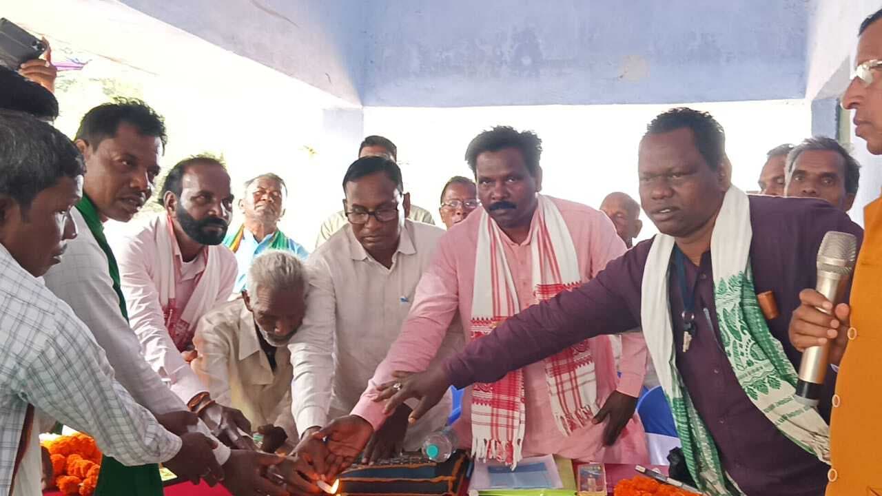 Deoghar news : पेसा कानून व एसपीटी एक्ट पर चर्चा कर संवैधानिक अधिकारों के बारे में किया जागरूक