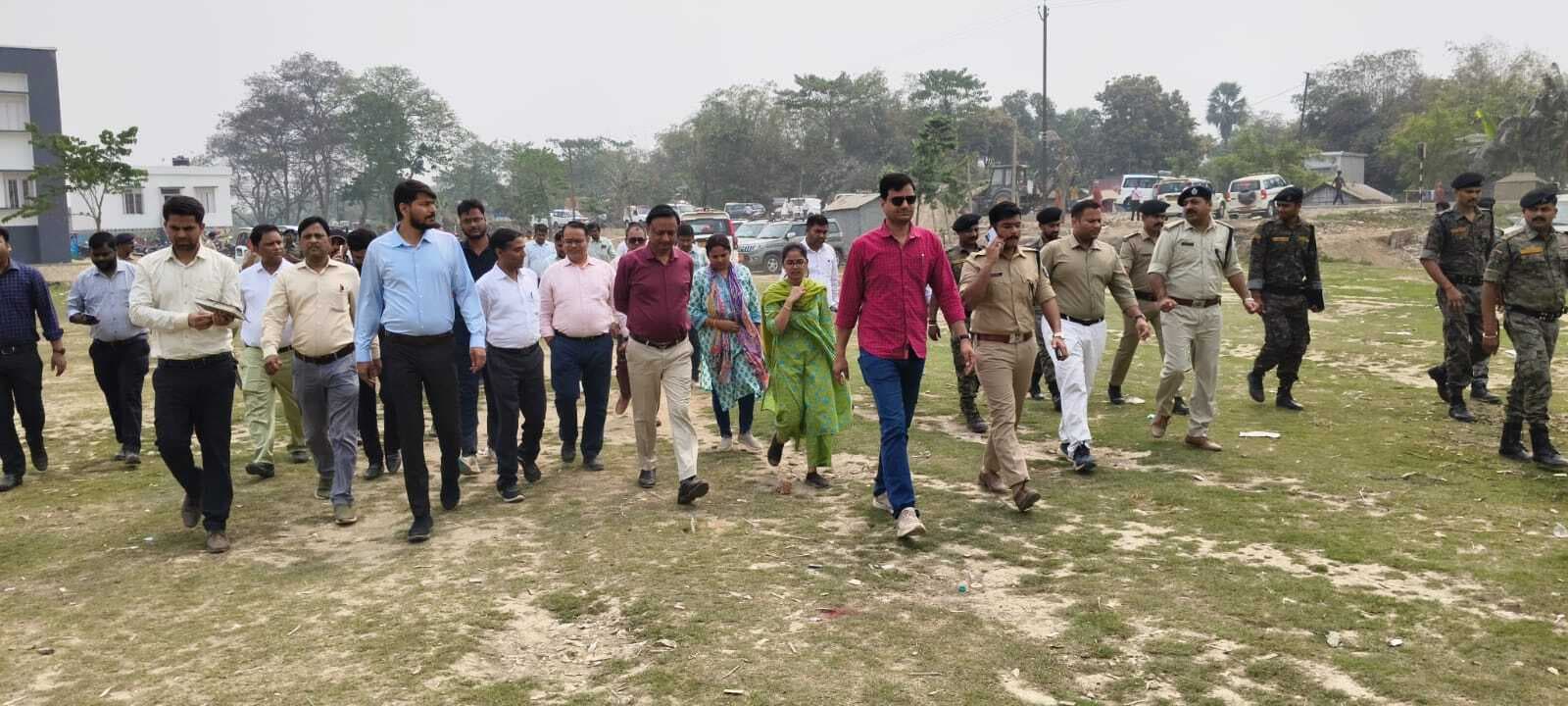 सीएम की समृद्धि यात्रा के संभावित आगमन को डीएम, एसपी ने किया निरीक्षण