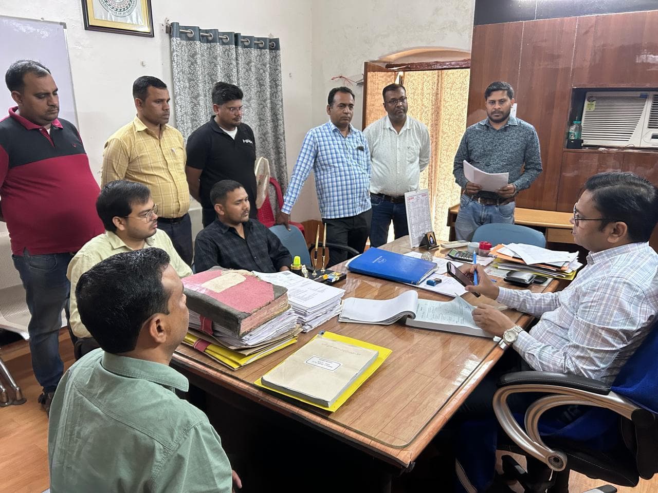 Deoghar News : गैलन में पेट्रोल-डीजल बेचने पर कड़ी कार्रवाई की चेतावनी, पंपों की होगी औचक जांच