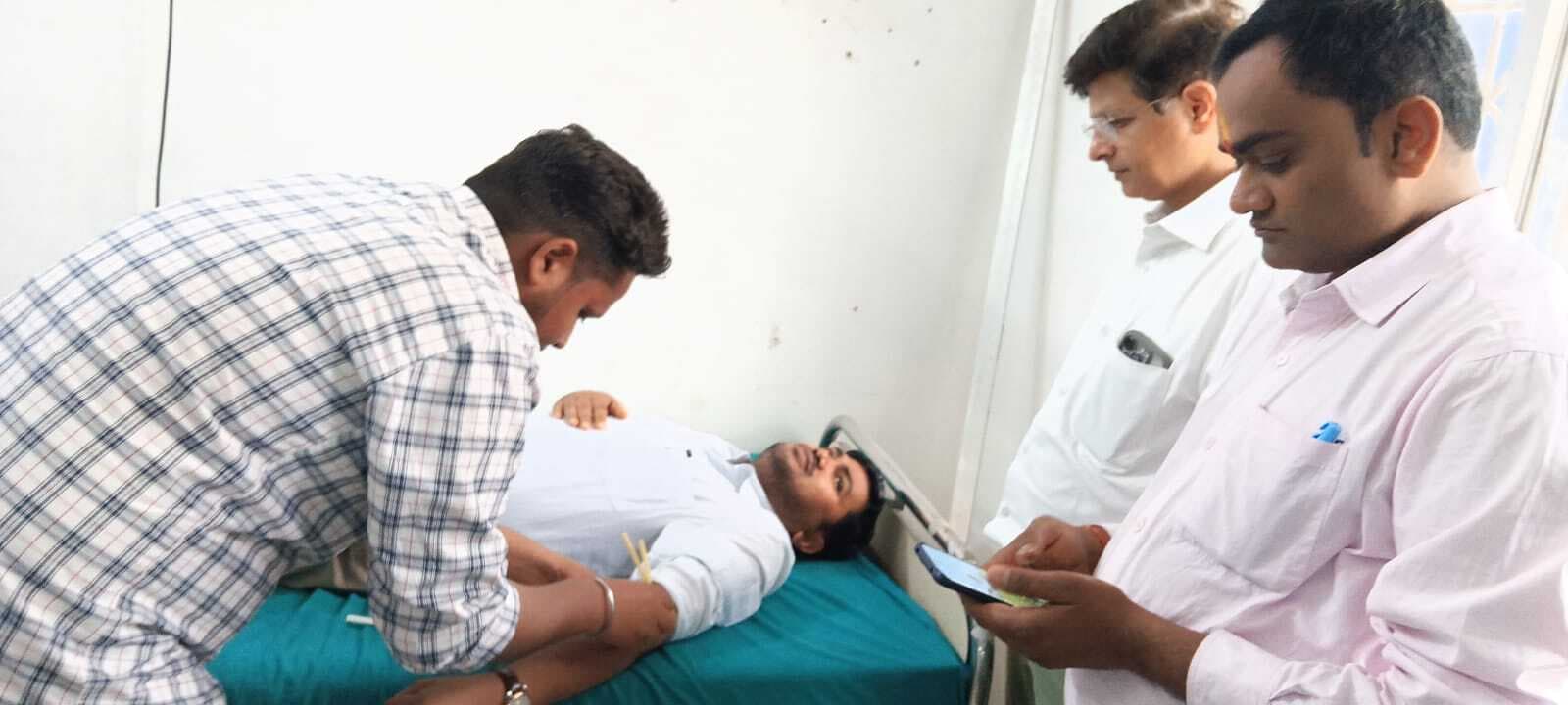 Deoghar news : अस्पताल में लगाया गया रक्तदान शिविर, 21 यूनिट रक्त का संग्रह