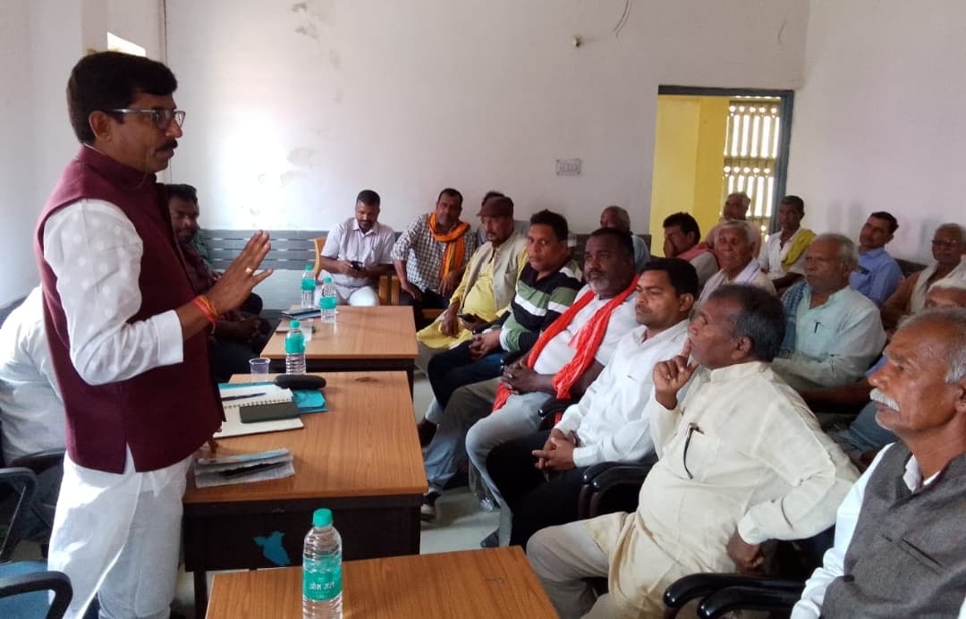बैठक में सिंचाई समस्या दूर करने पर हुई चर्चा