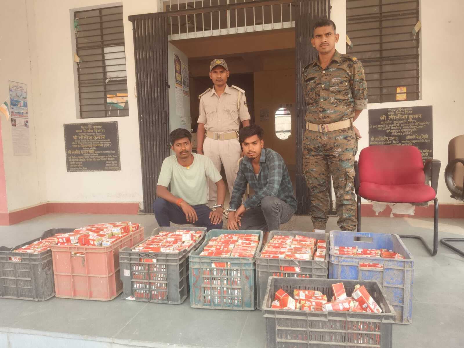 वाहनों से 272 लीटर विदेशी शराब बरामद, चार तस्कर गिरफ्तार