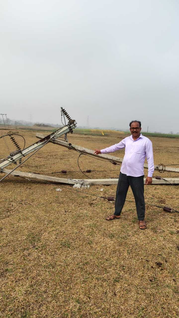 आंधी-तूफान से 33 हजार वोल्ट के तार व दो पोल टूटे, फतेहपुर में ब्लैक आउट