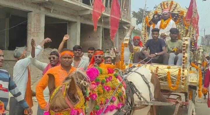 श्री श्री 1008 राम महायज्ञ को लेकर किया गया ध्वजारोहण