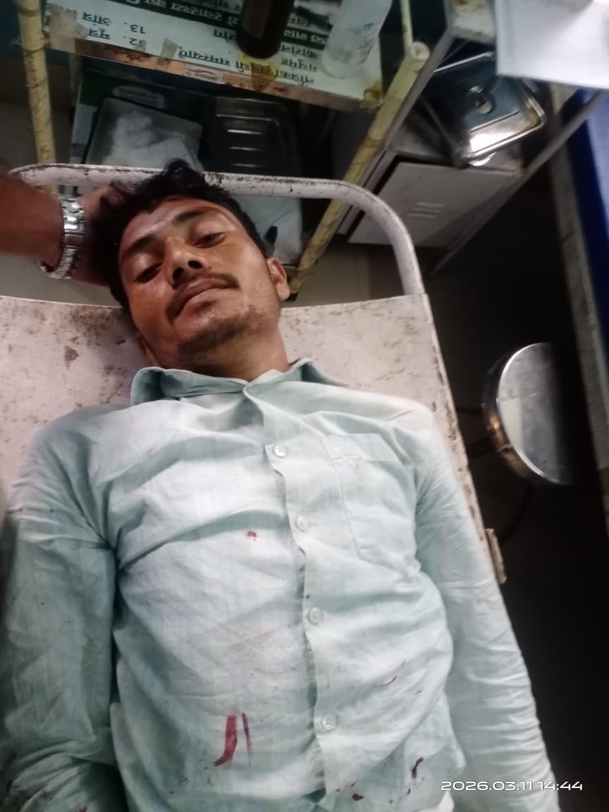 Giridih News :एसयूवी की टक्कर में बाइक सवार गंभीर रूप से घायल