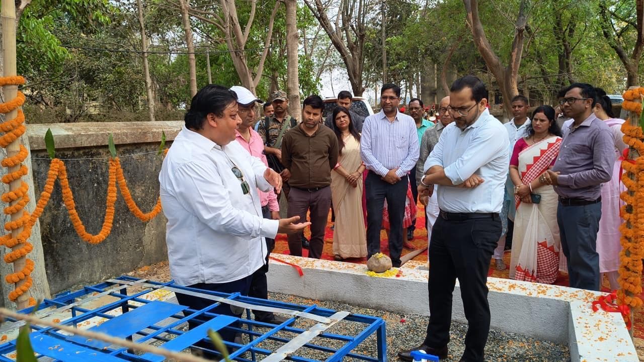 Seraikela Kharsawan News : नवाचार व उद्यमिता में आगे आयें छात्राएं : डीसी