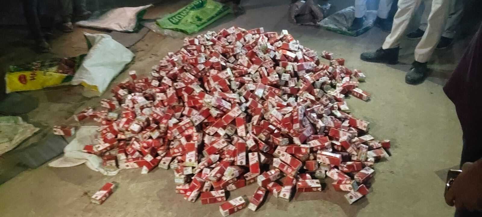 बोलेरो से अंग्रेजी शराब बरामद, चालक धराया