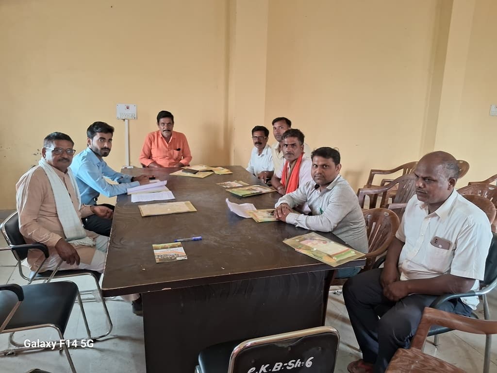 किसानों की समस्या व उनके हितों पर की चर्चा