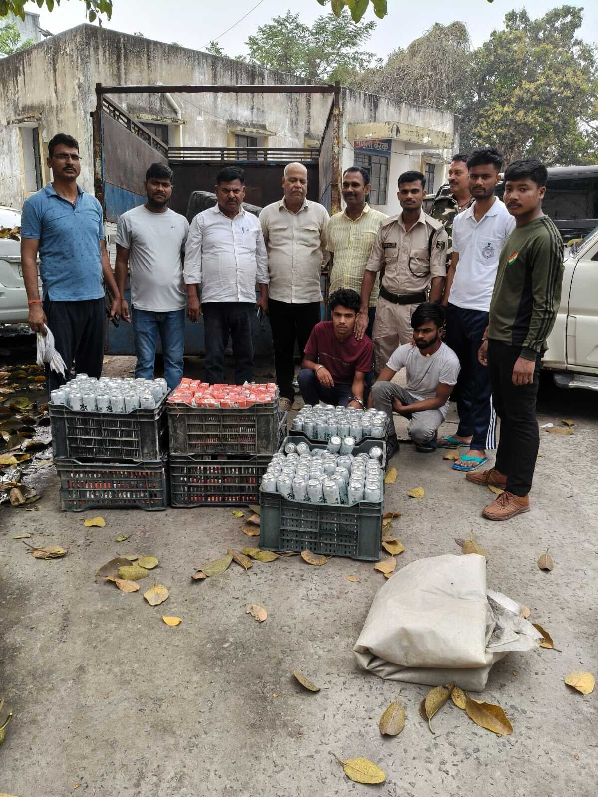 रामपुर चेकपोस्ट पर जेसीबी टायर से 218 लीटर विदेशी शराब बरामद