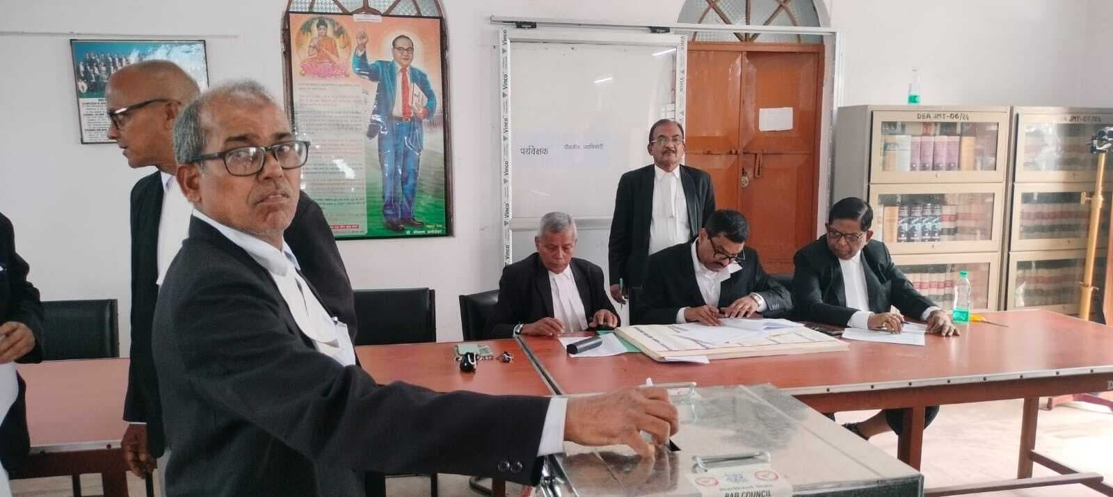 जामताड़ा में बार काउंसिल ऑफ झारखंड के लिए हुआ मतदान