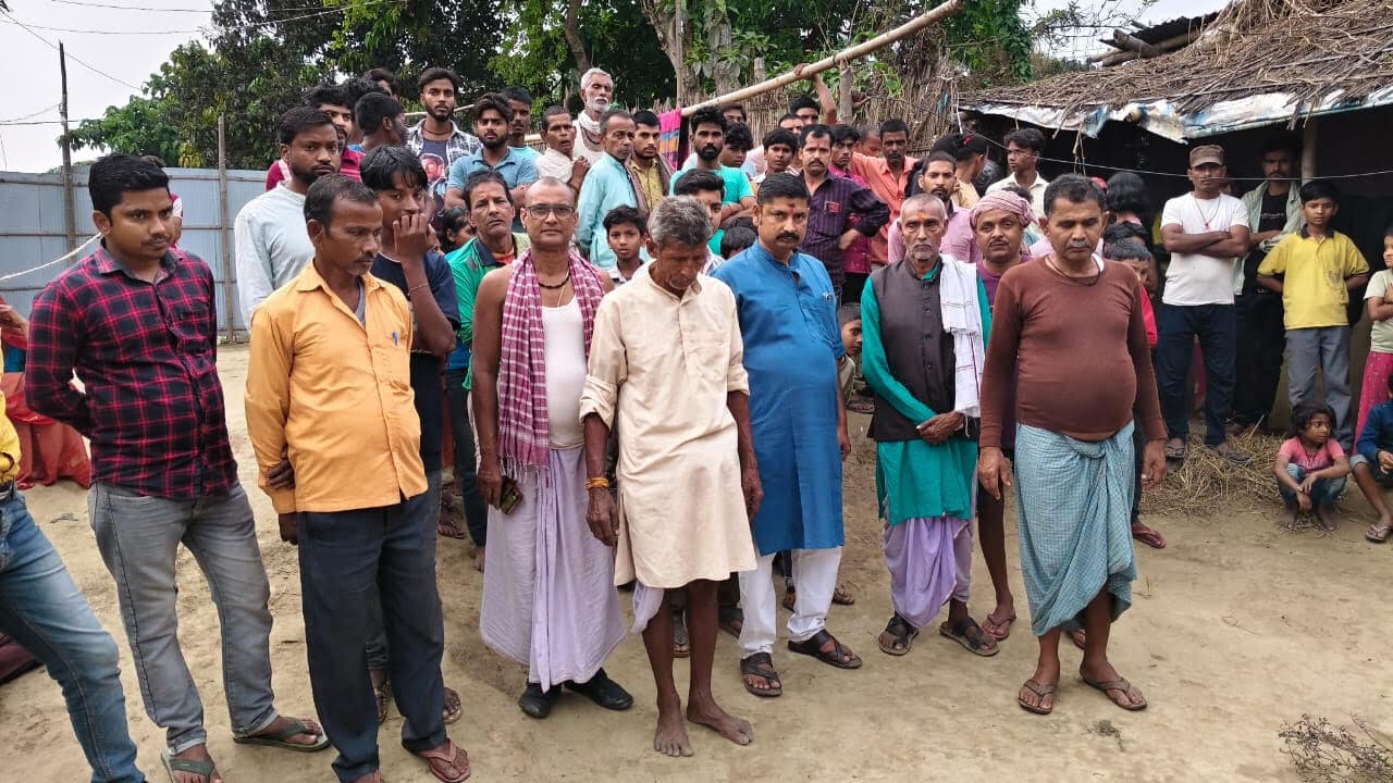 ट्रेन की चपेट में आने से एक व्यक्ति की मौत