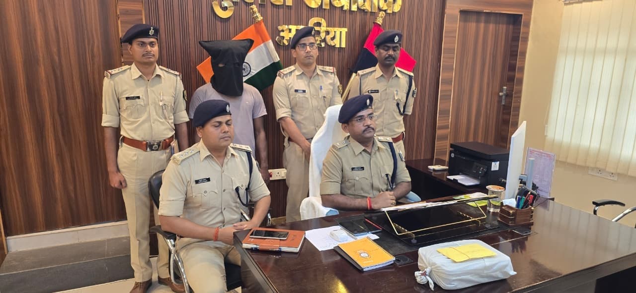 विधायक से रंगदारी मांगने वाला निकला नाबालिग, नवादा से गिरफ्तार