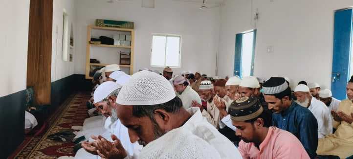 हनवारा में अकीदत के साथ अदा की गयी रमजान के चौथे जुम्मे की नमाज