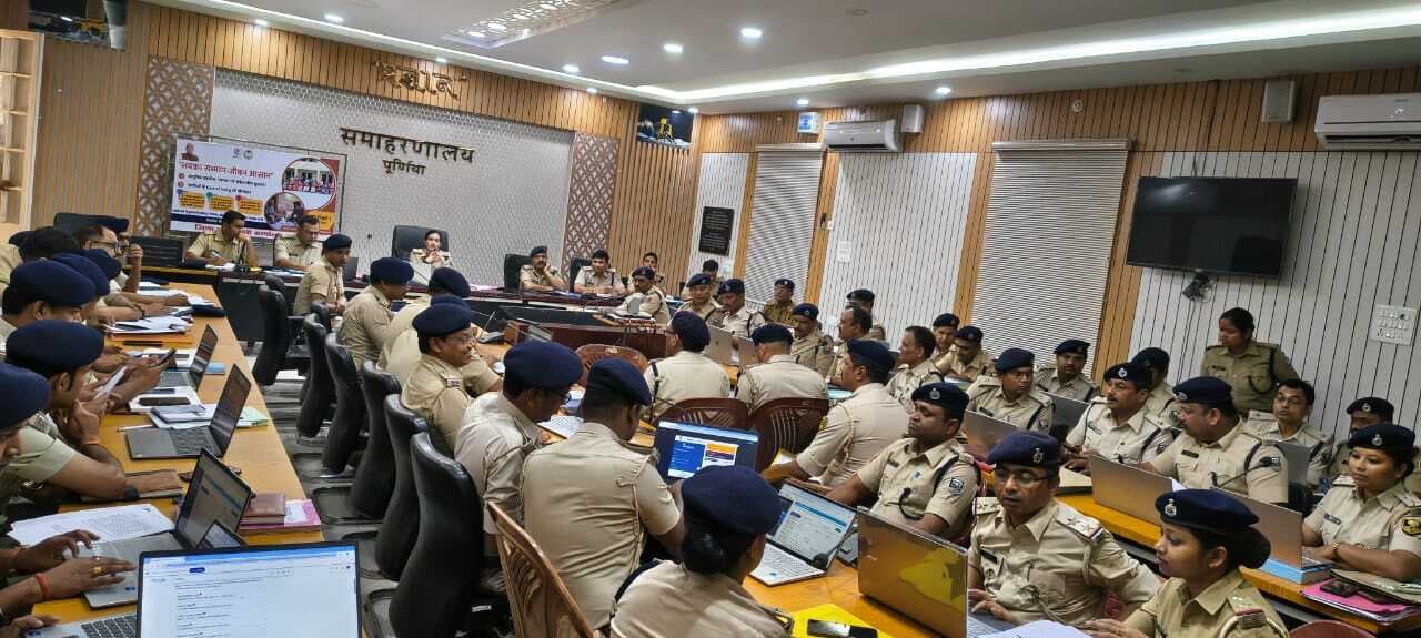 रामनवमी व ईद शांतिपूर्ण मनाने को लेकर एसपी ने दिये निर्देश