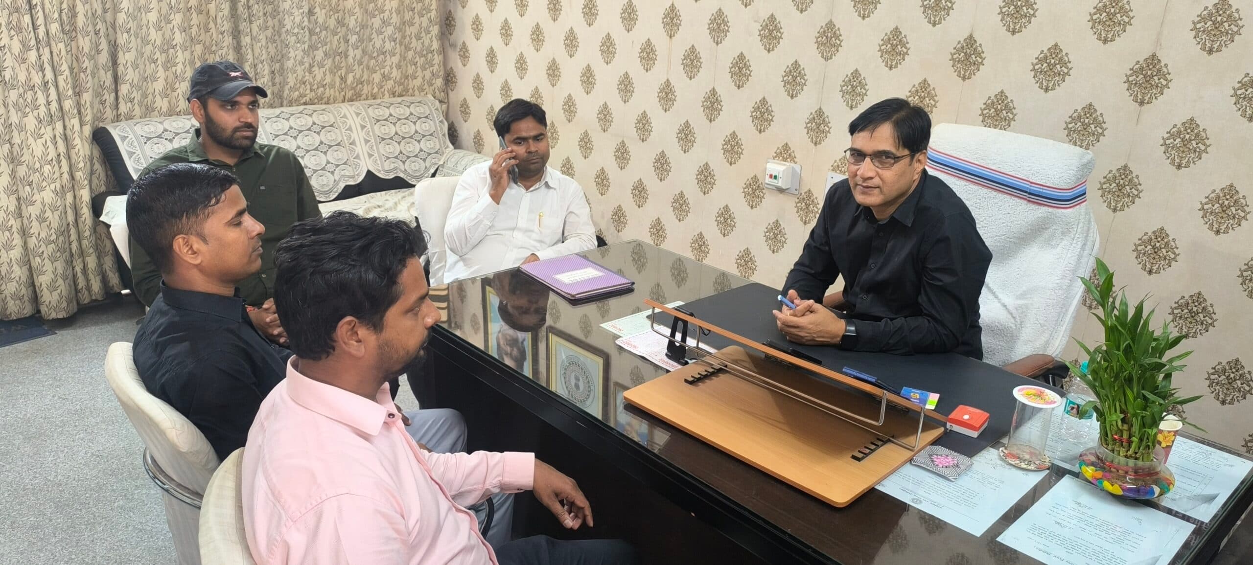 Giridih News :7.35 करोड़ राजस्व संग्रहण के एवज में छह करोड़ की हुई वसूली