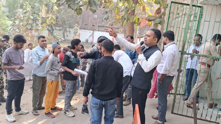 42 केंद्रों पर हुई परिचारी भर्ती परीक्षा, गणित के प्रश्न थे कठिन