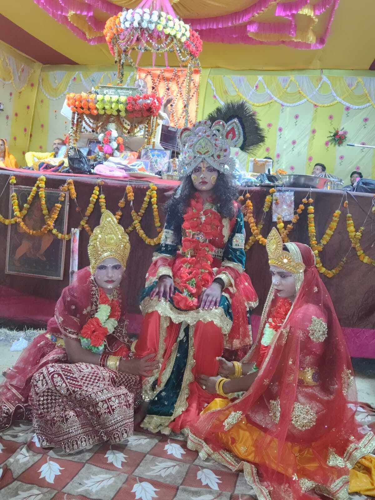 भागवत कथा के समापन पर सामूहिक हवन व भंडारा, प्रवचन सुन भाव-विभोर हुए श्रद्धालु