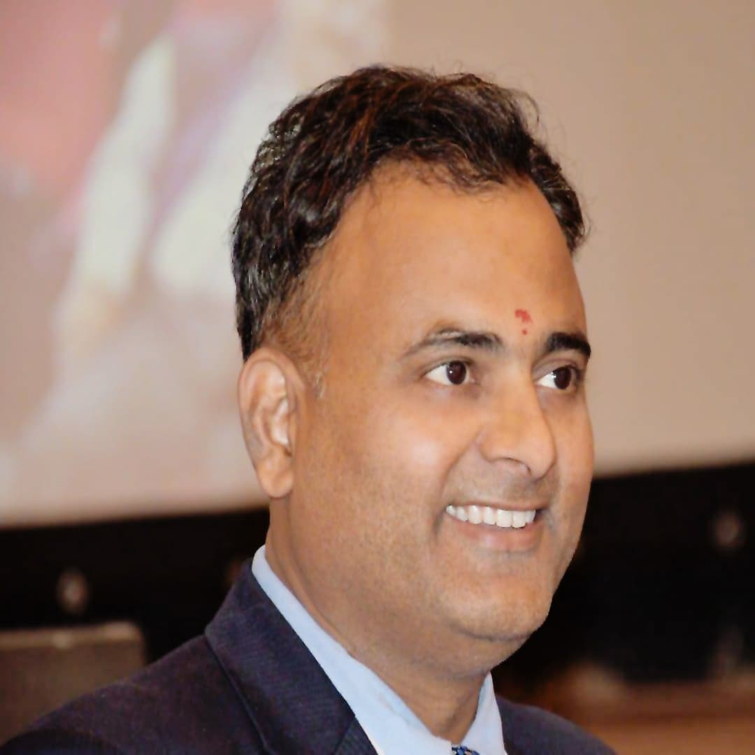 अफवाहों पर नहीं दे ध्यान, जिले में है गैस का पर्याप्त स्टॉक: डीएम