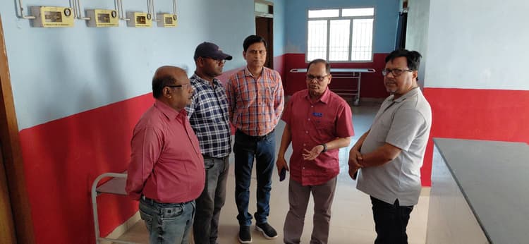 सामुदायिक स्वास्थ्य केंद्र का सीएस ने किया निरीक्षण