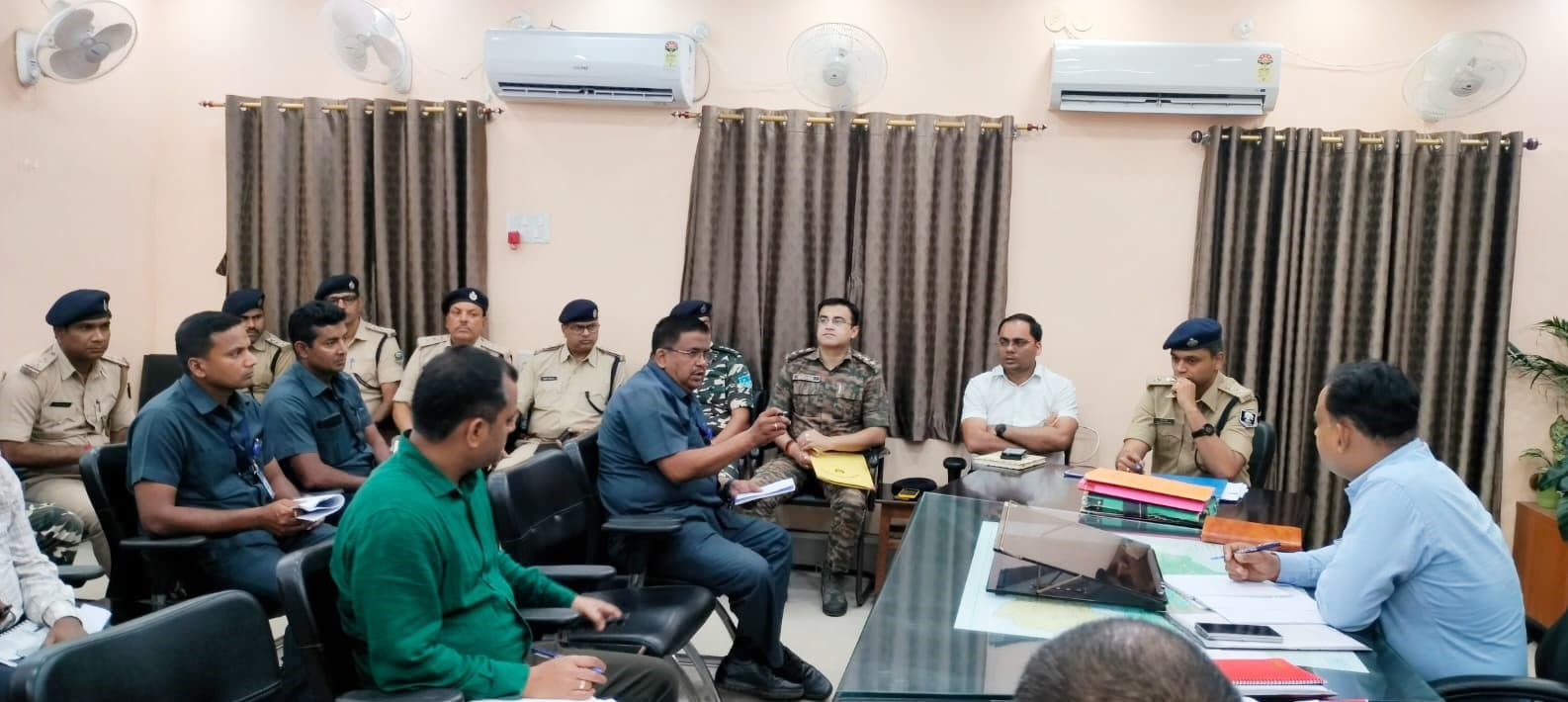 “समृद्धि यात्रा” कार्यक्रम की तैयारियों की विस्तार से समीक्षा की गयी समीक्षा