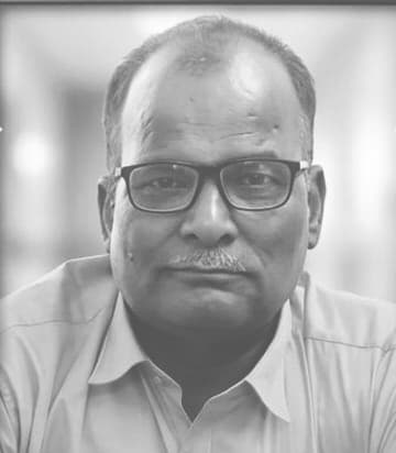 वरिष्ठ चिकित्सक डॉ हरेंद्र कुमार आर्या का निधन