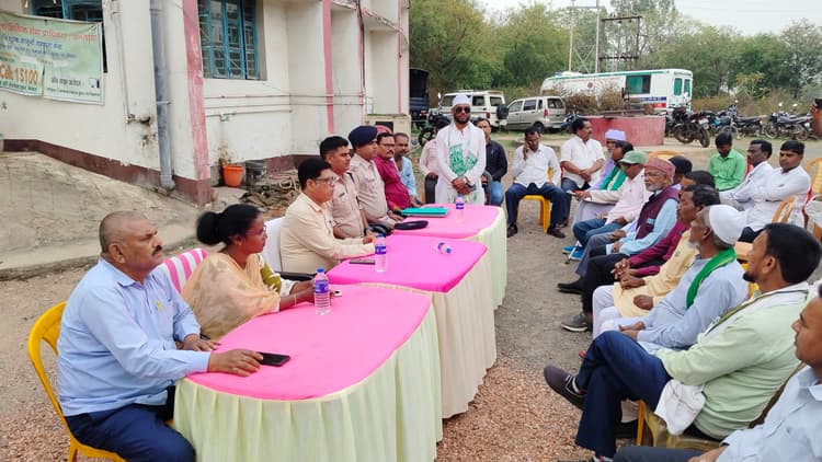 बैठक में ईद व रामनवमी शांतिपूर्वक मनाने की अपील