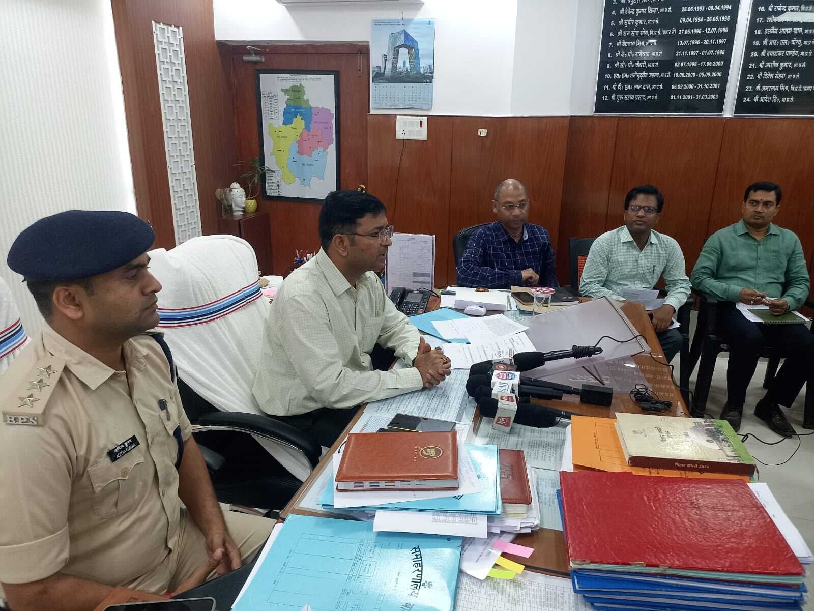 जिले में एलपीजी सिलिंडर की कमी नहीं, परेशान न हों उपभोक्ता : डीएम