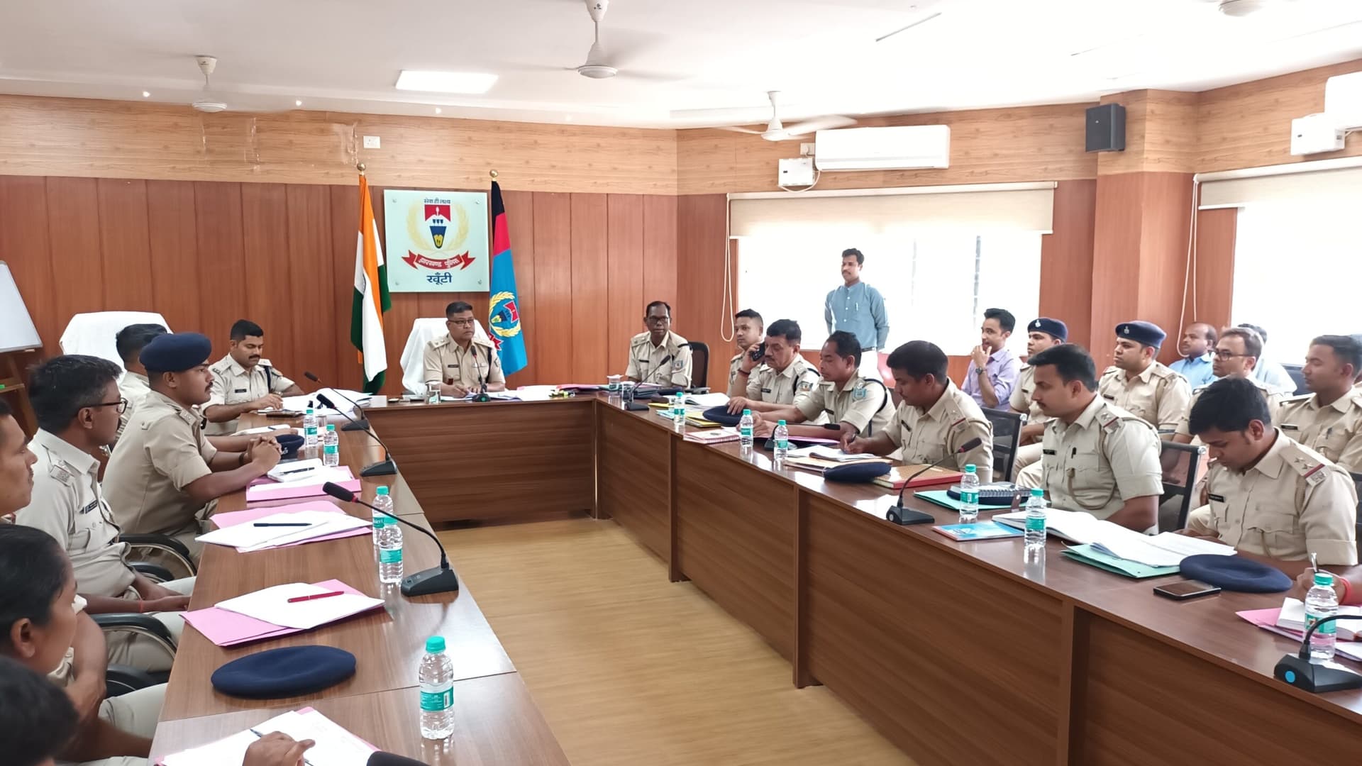 क्राइम मीटिंग में एसपी ने दिये सतर्कता के निर्देश