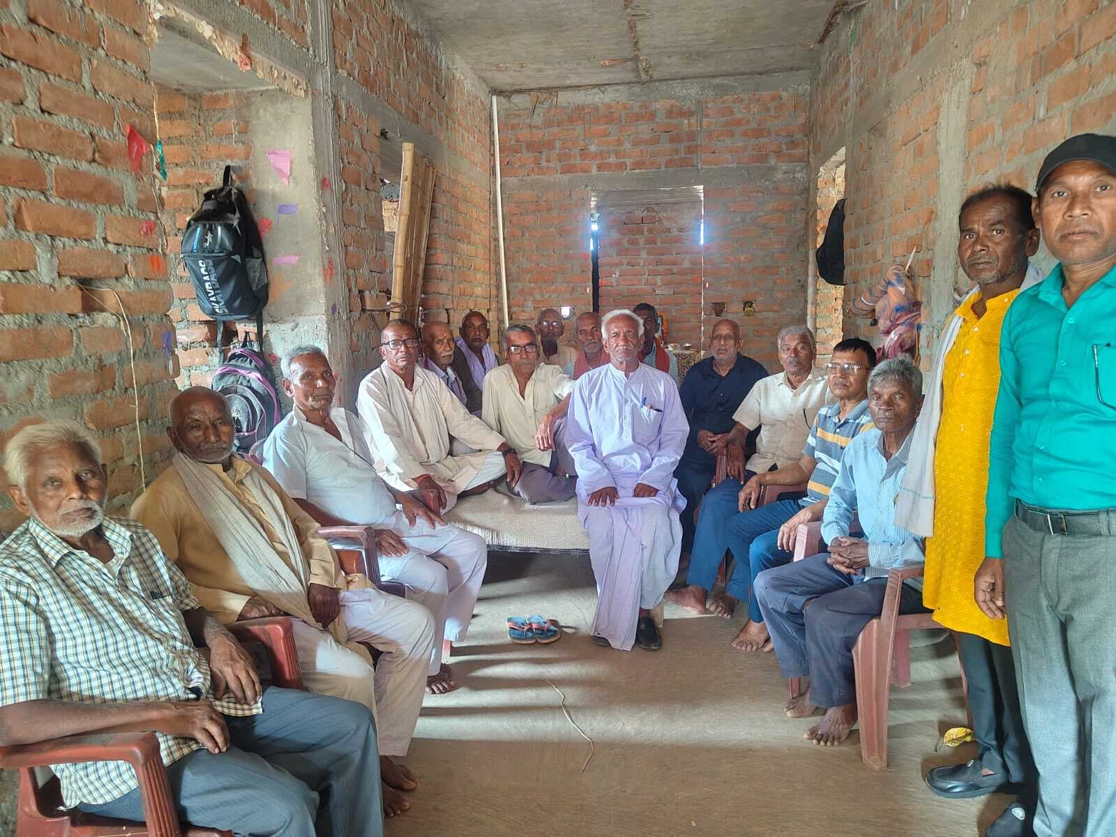 जेपी सेनानियों की बैठक में स्थानीय समस्याओं पर चर्चा