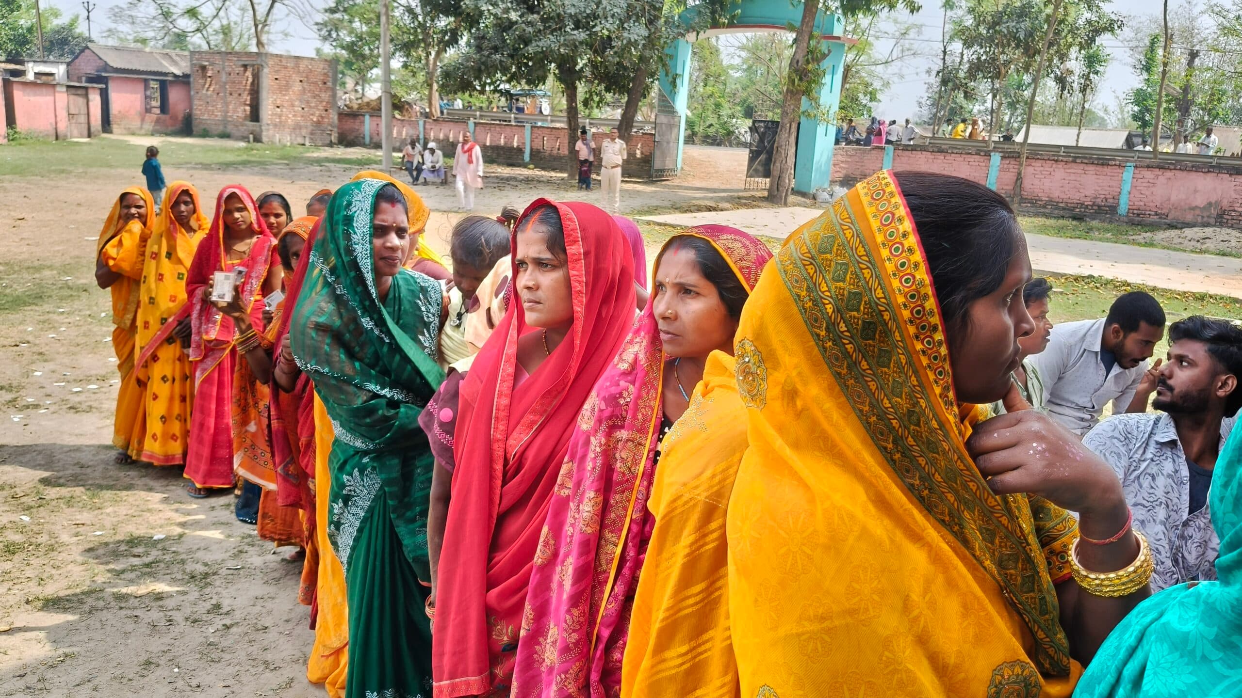 तीन पैक्सों के लिए मतदान संपन्न, 62.12 प्रतिशत मतदाताओं ने किया वोटिंग