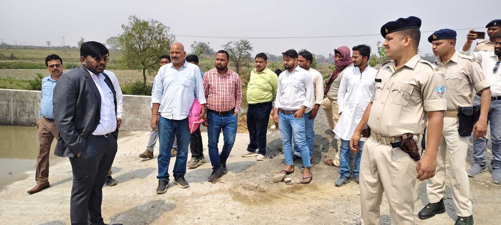 जामताड़ा में निर्माणाधीन पुल में अनियमितता उजागर, डीसी ने की जांच