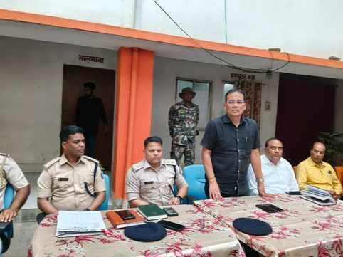 पर्वों के दौरान उपद्रवी तत्वों पर प्रशासन की रहेगी पैनी नजर : एसडीओ