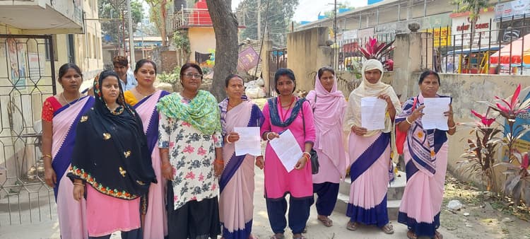 सदर अस्पताल में ड्यूटी पर लौटीं आशा, डीसीएम बोले-नहीं मिला कोई पत्र