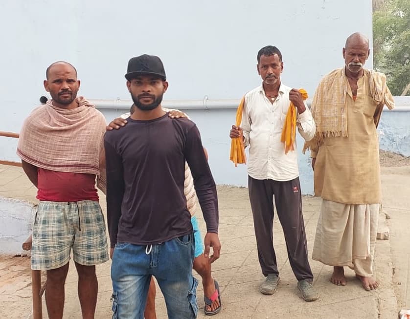 किशोरी ने फांसी के फंदे से लटक कर की आत्महत्या