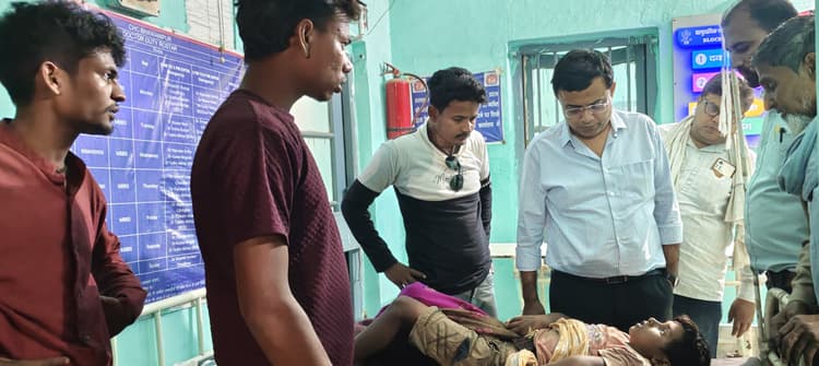 लतामबारी गांव में टेंट के खंभे से गिरने से बच्चा घायल, पूर्णिया रेफर