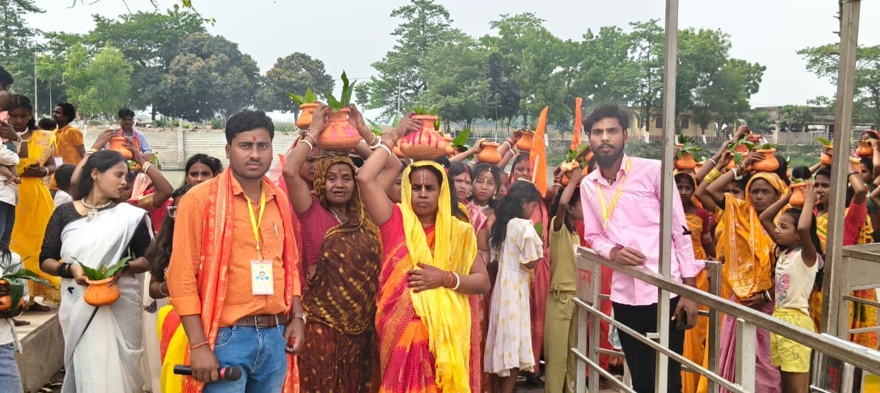 72 घंटा अखंड  हरिनाम संकीर्तन शुरू, भक्ति में डूबा गांव