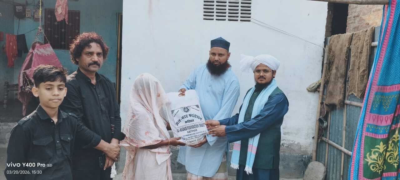 100 से अधिक रोजेदार परिवारों में बंटे ईद के सामान